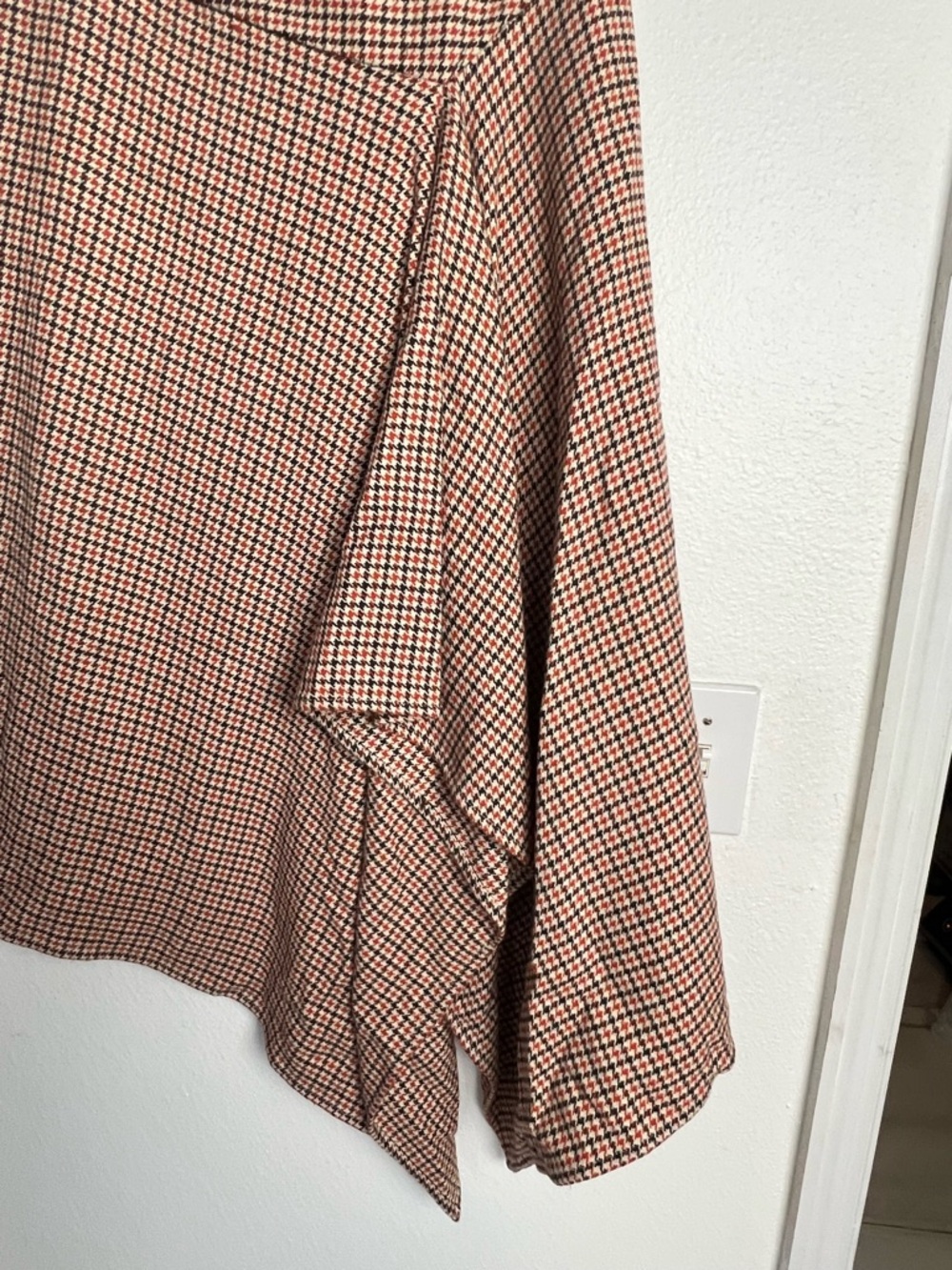 Talbots Brown Houndstooth Asymmetrical Midi Skirt Size 2 - Picture 5 of 11